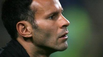 «Πάρε αυτά… Μην πεις λέξη»!