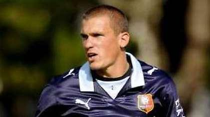 Στην Παρί ο Ντουσέζ