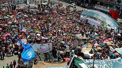 Η γαλλική αστυνομία έδιωξε τους «Αγανακτισμένους»