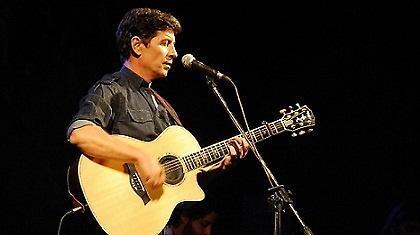 Καλοκαίρι με τον Σωκράτη Μάλαμα! (videos)