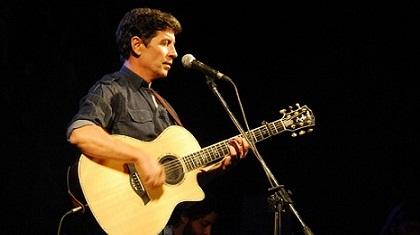 Καλοκαίρι με τον Σωκράτη Μάλαμα! (videos)