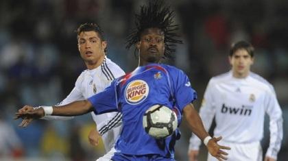 Στη Ντνίπρο ο Μπόατενγκ