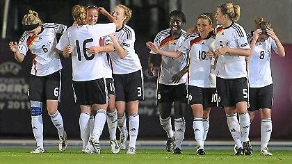 Γυναικάρες με τα… όλα τους!