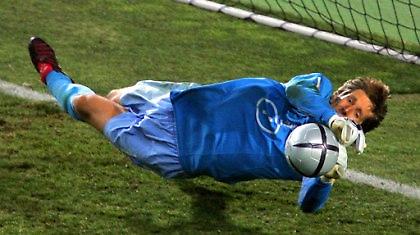 Φαν Ντερ Σαρ: «Όταν δεν εξελίσσεσαι πια, αποχωρείς»