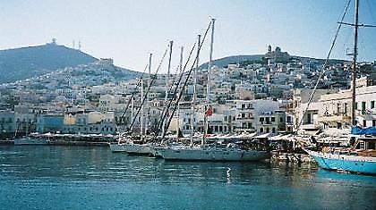 Σύρος: Μια αρχόντισσα που γοητεύει!