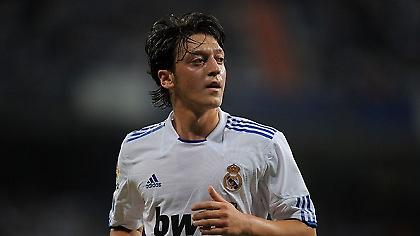 Όχι από Εζίλ σε κρούση της Μαν. Γιουνάιτεντ