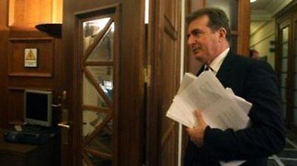 «Η πατρίδα έχει εκλεγμένη κυβέρνηση και πρωθυπουργό»