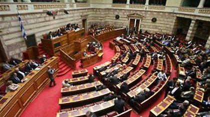 Στις 9 ο ανασχηματισμός, την Τρίτη η ψήφος εμπιστοσύνης