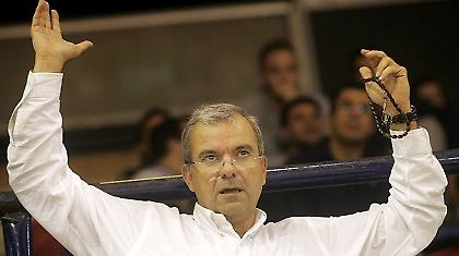 «Νιώθω κερατάς και δαρμένος»