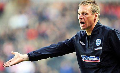 Ανανεώνει ο Πιρς