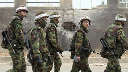 Άνοιξαν πυρ εναντίον επιβατικού αεροπλάνου