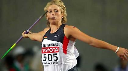 Ακόμα «πετάει» το ακόντιο…