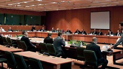 Έως και μισό τρισ. ευρώ στα πόδια της Ελλάδας!