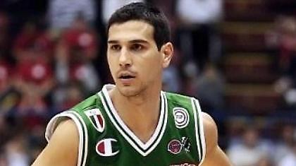 Πρωταθλήτρια η Σιένα του Ζήση!