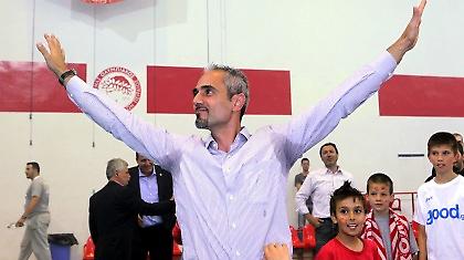 Μένει στο «λιμάνι» ο Καλμαζίδης!