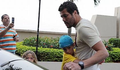 «Μπαμπά, μη φεύγεις!» (pics)