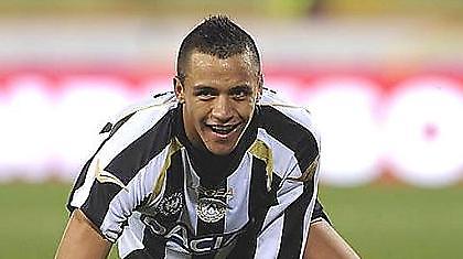 Πέταξε για Βαρκελώνη ο Σάντσες