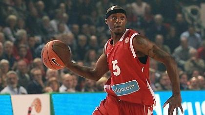 Επιστρέφει στη Γαλλία ο Γκομίς