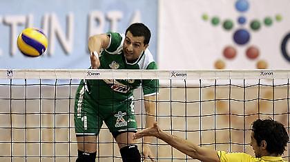 Με «ρόπαλο» Χριστοφιδέλης, Πελεκούδας