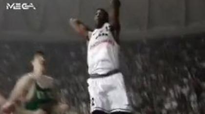 Κλιφ Λέβινγκστον: Και κοιτάξτε τι σημαίνει κάρφωμα