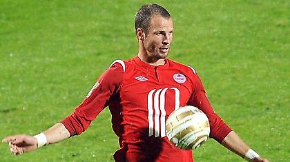 Συνεχίζει στη Λιλ ο Ρόζεναλ