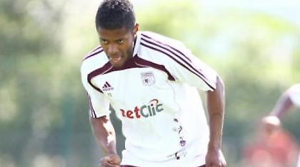 Σε αναμονή ο Μπαστός από την Γιουβέντους