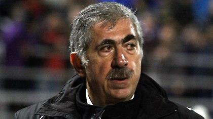 Διάλογος Μάκη Ψωμιάδη για τις ενημερότητες