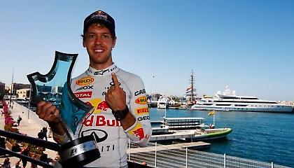 «Δεν σταματά να μας εκπλήσσει»