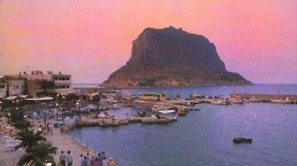 Μονεμβασιά: Πόλη βγαλμένη από μια άλλη εποχή