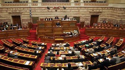 Πολιτική ω(ρι)μότητα;