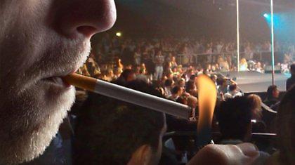 «Καπνόσημο» στα μπουζούκια και τα καζίνο