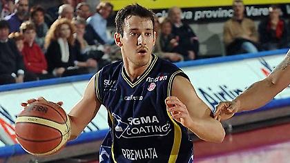 Ένας διεθνής για τη Σιένα