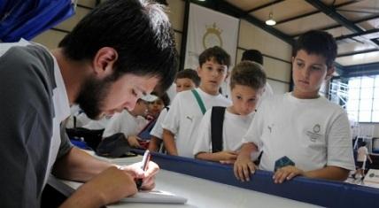 «Να μείνουν οι Αγγελόπουλοι»