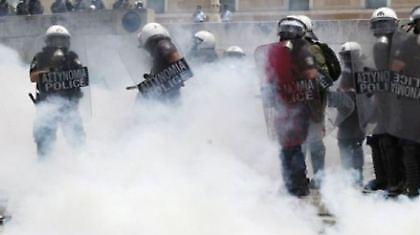 «Ληγμένα από το '79 τα χημικά της ΕΛ.ΑΣ.»