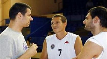 Ανανέωσαν Κέτσμαν, Κάτιτς, Μπόζιτς με Παρτιζάν