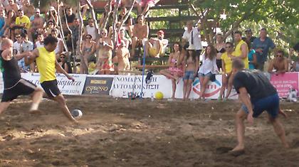 Στο Ηράκλειο παίζουν μπάλα για καλό σκοπό!