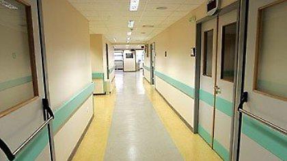 Κόβονται 4500 κρεβάτια στο ΕΣΥ