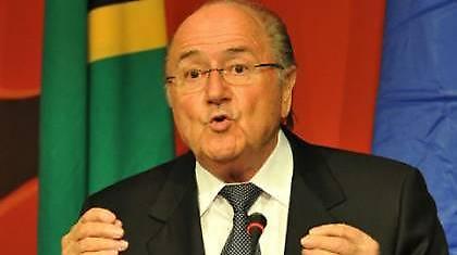 Επιθεωρεί στη Ζιμπάμπουε ο Μπλάτερ