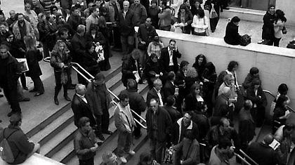 Απελπισμένα, πια, τα νοικοκυριά!