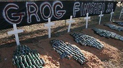 Διαμαρτυρία για τους θανάτους από αλκοόλ