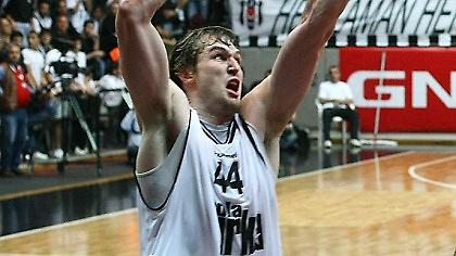 «Νυχτερίδα» ο Οτζίλβι