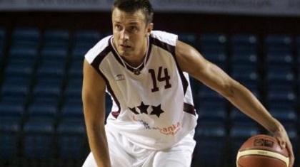 «Έδεσε» Γιανιτσένοκς