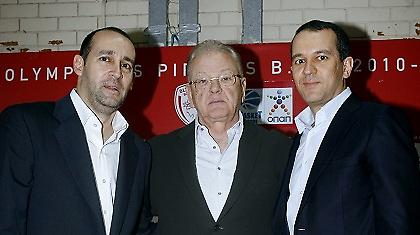 Αγγελόπουλοι με «Ντούντα» και μεταγραφές