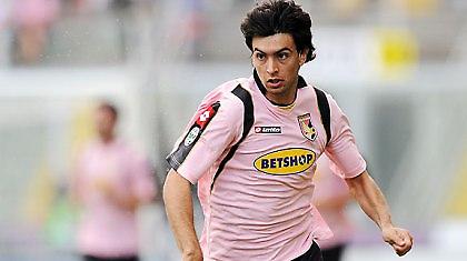 «Ρεάλ και Τσέλσι φαβορί για Παστόρε»