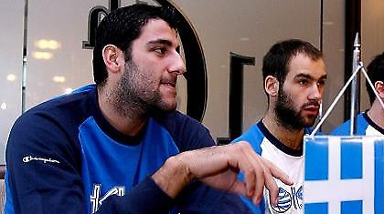 Mε Μπουρούση η Εθνική