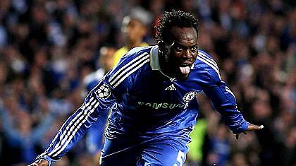 Αγωνία για Εσιέν