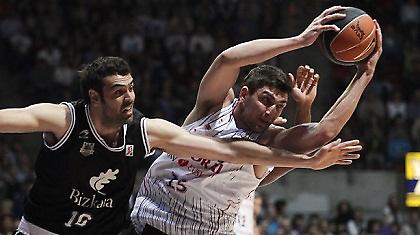 Ελεύθερος ο Ερνάντεθ