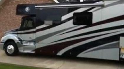 Το νέο τροχόσπιτο του Σακίλ (Video)