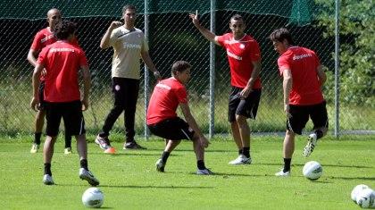 Ο ένας στους δύο νικάει τον Κοστάντσο! (WEB TV)