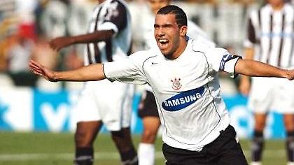 «Χρυσάφι» για Τέβες από Κορίνθιανς